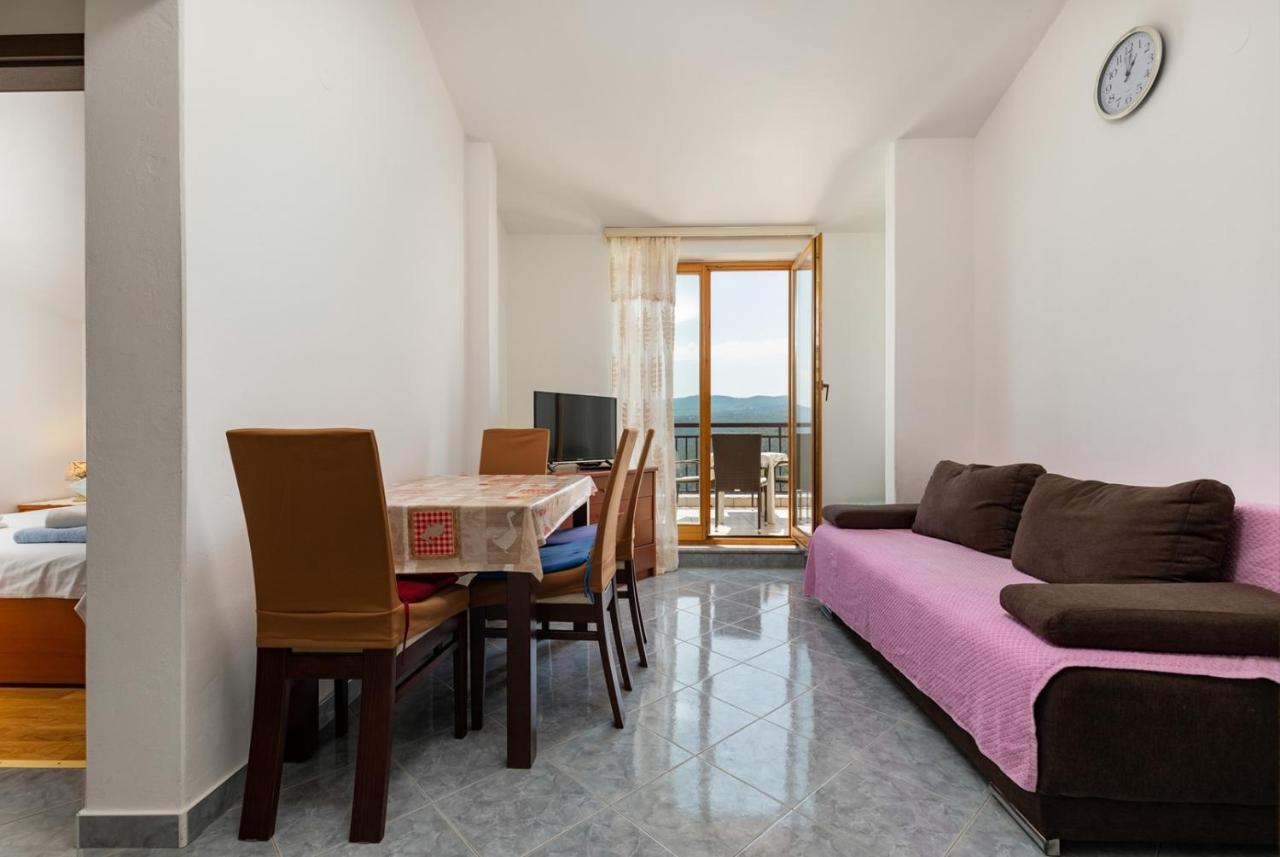 Apartments Pino Rabac Exteriér fotografie